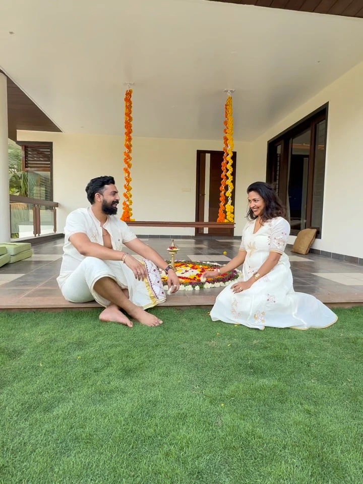 Amala Paul Celebrates Onam Festival With Family