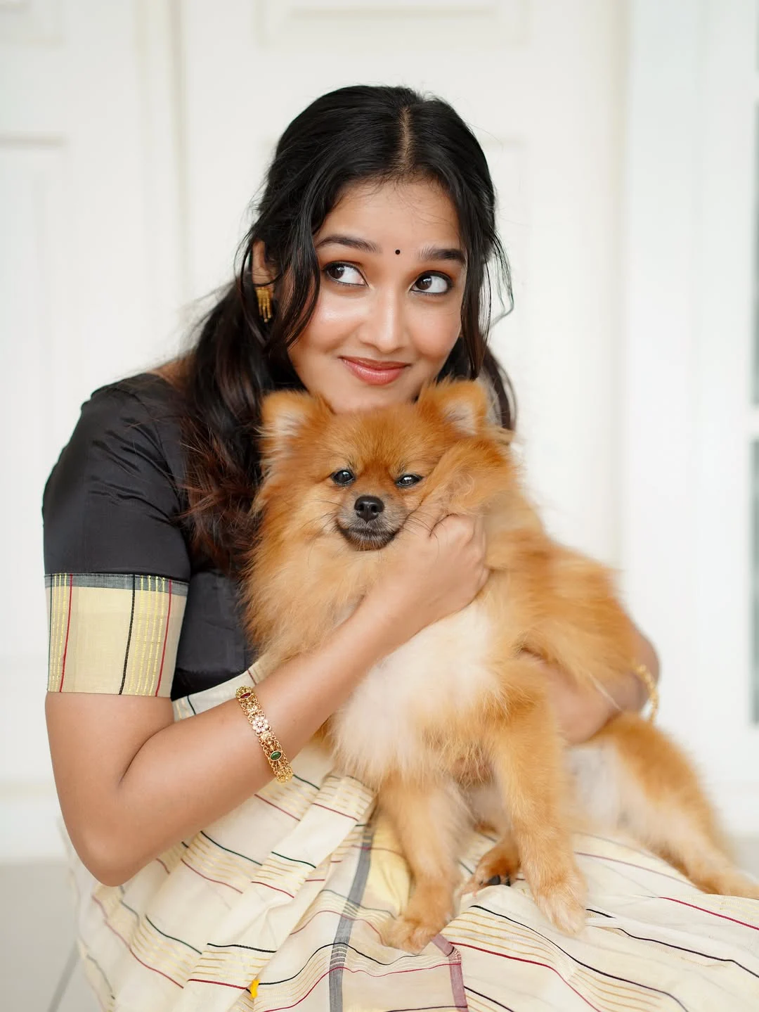 Anikha surendran Onam Celebrations with Family