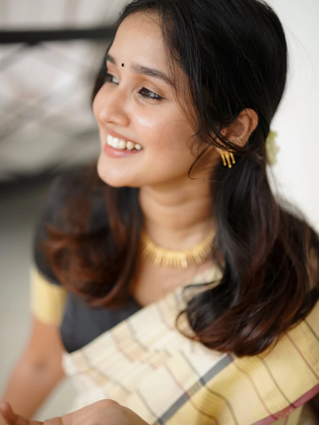 Anikha surendran Onam Celebrations with Family