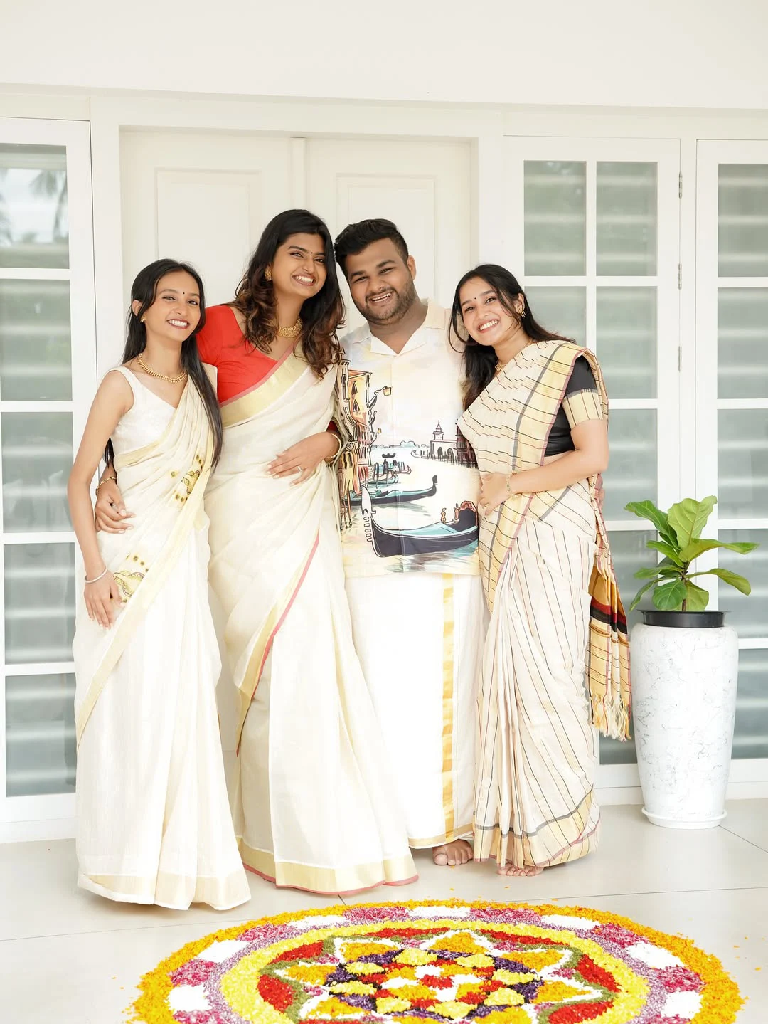Anikha surendran Onam Celebrations with Family