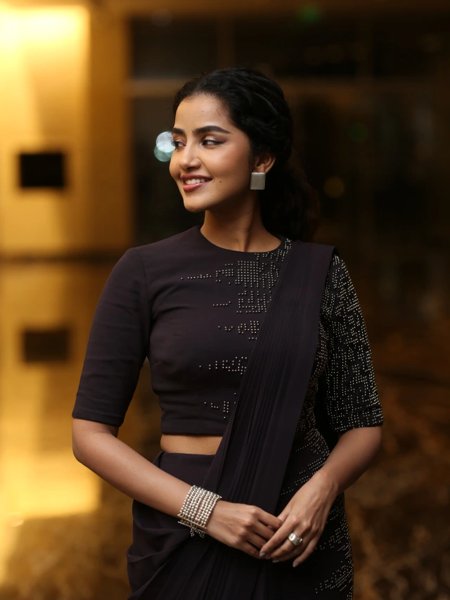 Anupama Parameswaran Shines in Kishkindhapuri Pre Release Event