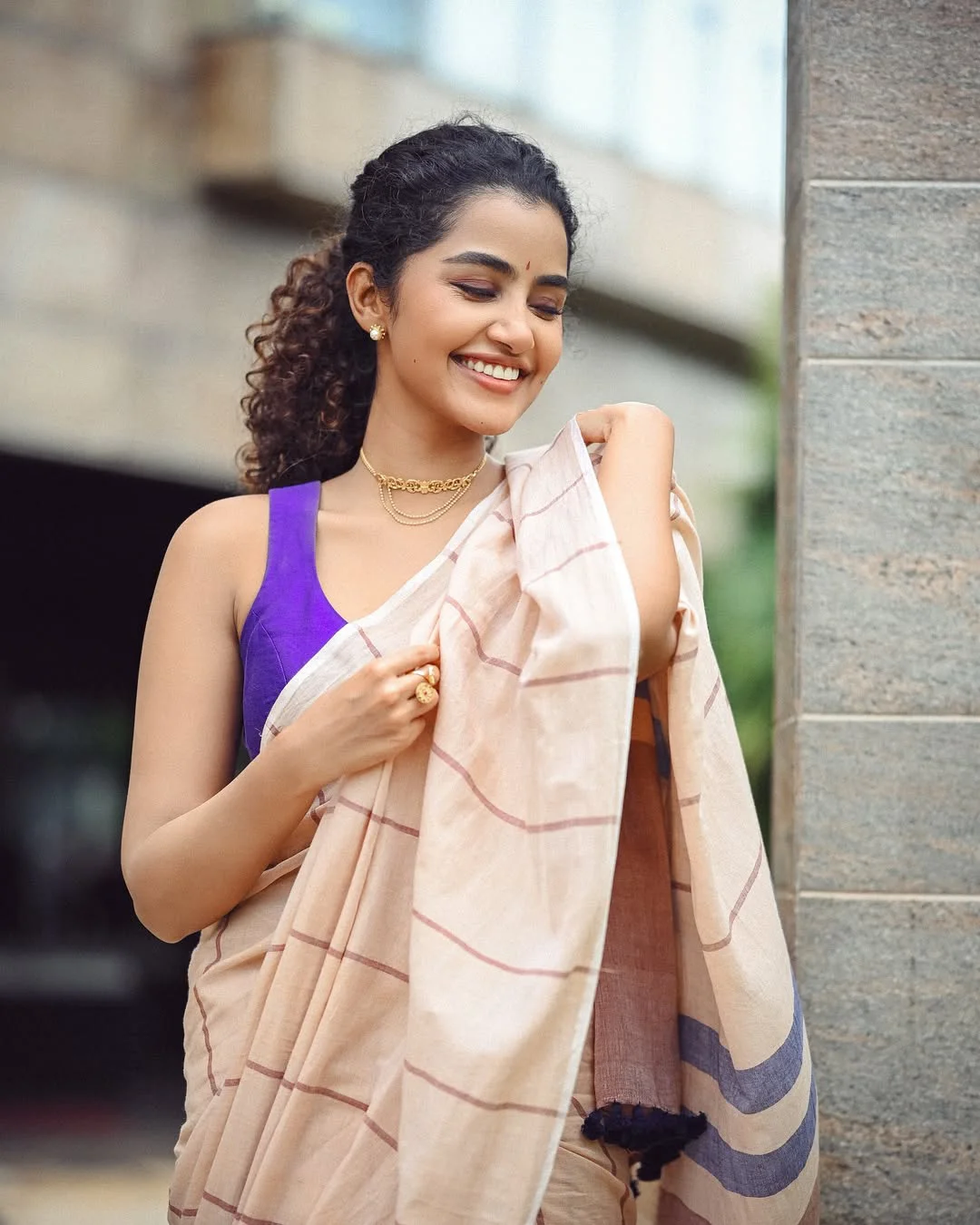 Anupama Parameswaran Simple Looks in Saree