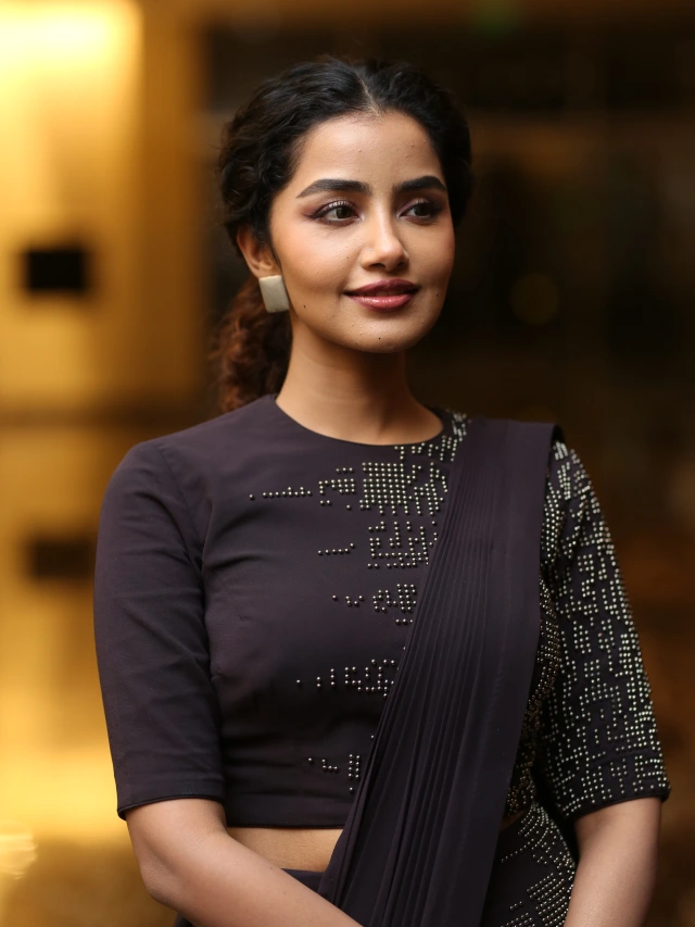 Anupama Parameswaran Shines in Kishkindhapuri Pre Release Event