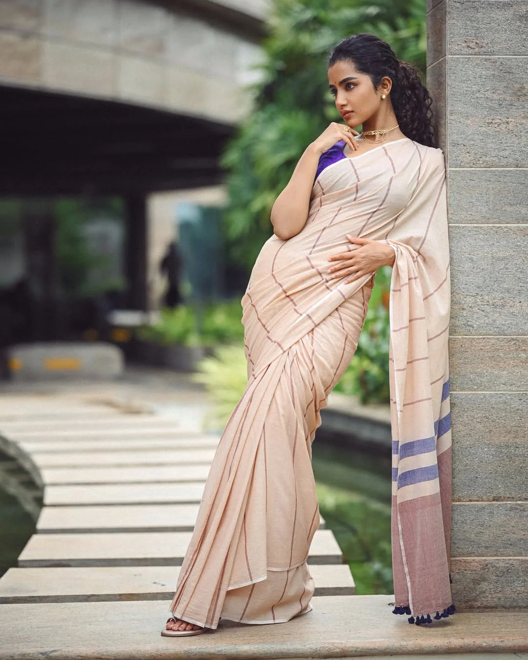 Anupama Parameswaran Simple Looks in Saree
