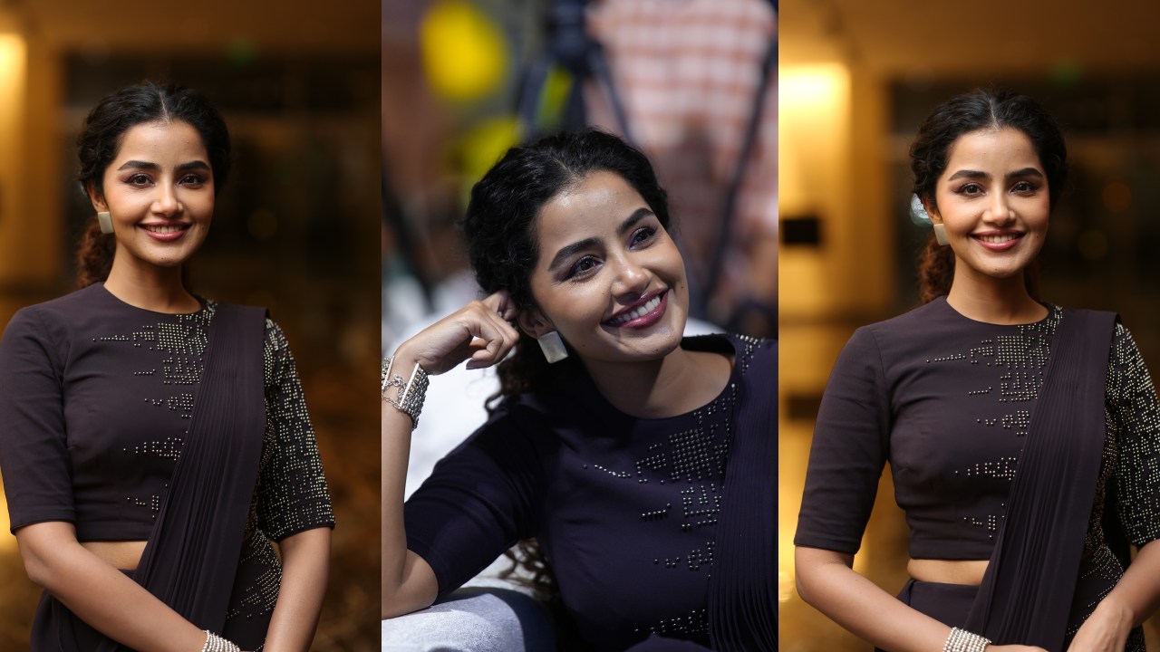 Anupama Parameswaran : ‘కిష్కింధపురి’ ప్రీ రిలీజ్ ఈవెంట్లో మెరిసిన అనుపమ పరమేశ్వరన్.. ఫొటోలు..
