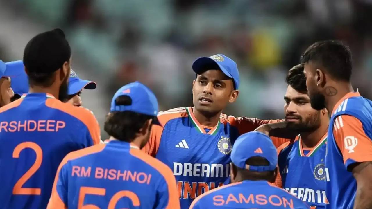 IND vs PAK : సెప్టెంబర్ 14న పాక్తో మ్యాచ్.. టీమ్ఇండియా తుది జట్టులో చోటు దక్కేది ఎవరికంటే? IND vs PAK : సెప్టెంబర్ 14న పాక్తో మ్యాచ్.. టీమ్ఇండియా తుది జట్టులో చోటు దక్కేది ఎవరికంటే?