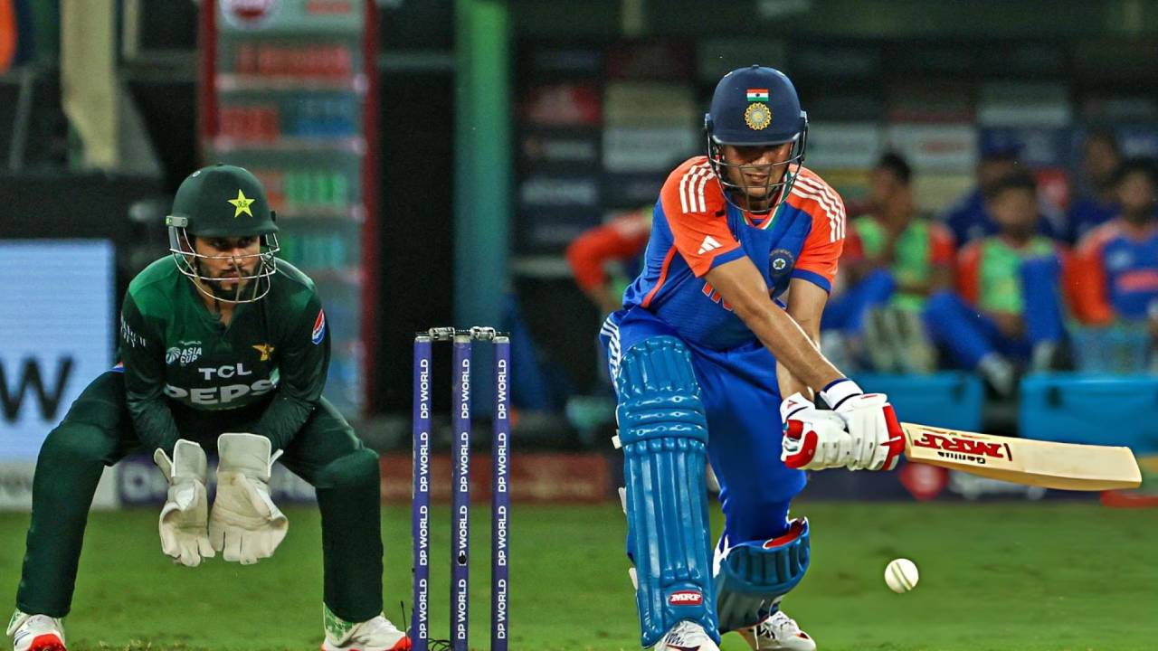 Asia Cup 2025 : భారత్ చేతిలో ఓడినా కూడా ఫైనల్కు పాక్..! ఎలాగో తెలుసా? ముచ్చటగా మూడోసారి తలపడనున్న భారత్, పాక్..? Asia Cup 2025 : భారత్ చేతిలో ఓడినా కూడా ఫైనల్కు పాక్..! ఎలాగో తెలుసా? ముచ్చటగా మూడోసారి తలపడనున్న భారత్, పాక్..?