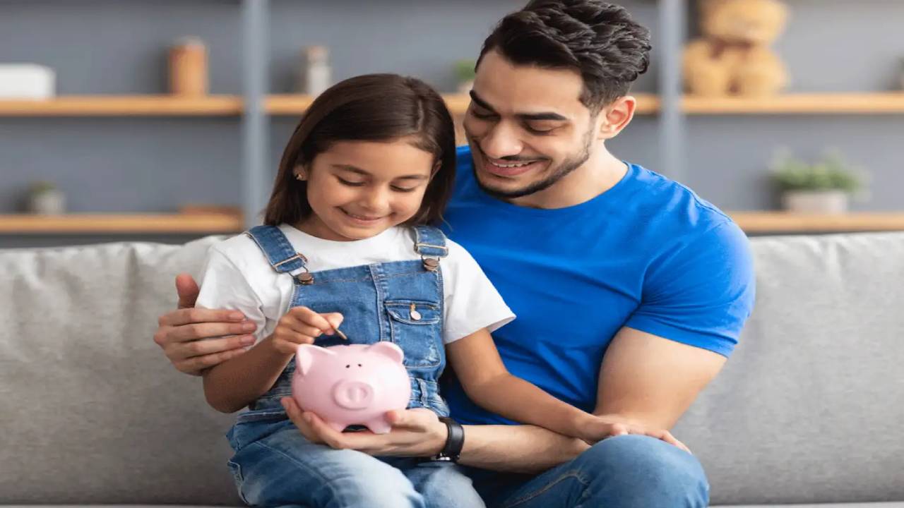 Best Investment Advice : మీ పిల్లల భవిష్యత్తు కోసం నెలకు రూ. 5వేలతో పెట్టుబడి.. ఎన్ని ఏళ్లలో ఎంత రాబడి వస్తుందంటే? Best Investment Advice : మీ పిల్లల భవిష్యత్తు కోసం నెలకు రూ. 5వేలతో పెట్టుబడి.. ఎన్ని ఏళ్లలో ఎంత రాబడి వస్తుందంటే?