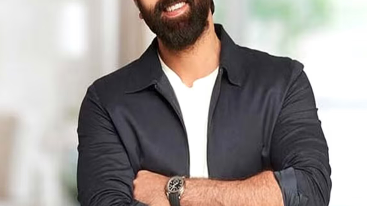 Bollywood: ఏంటి నిజమా.. ఈ స్టార్ హీరోకి సోషల్ మీడియా అకౌంట్స్ లేవా? Bollywood: ఏంటి నిజమా.. ఈ స్టార్ హీరోకి సోషల్ మీడియా అకౌంట్స్ లేవా?