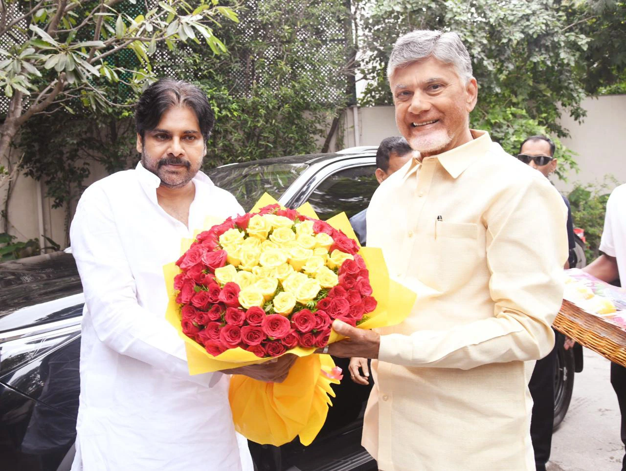 AP CM Chandrababu Naidu Meets Deputy CM Pawan kalyan