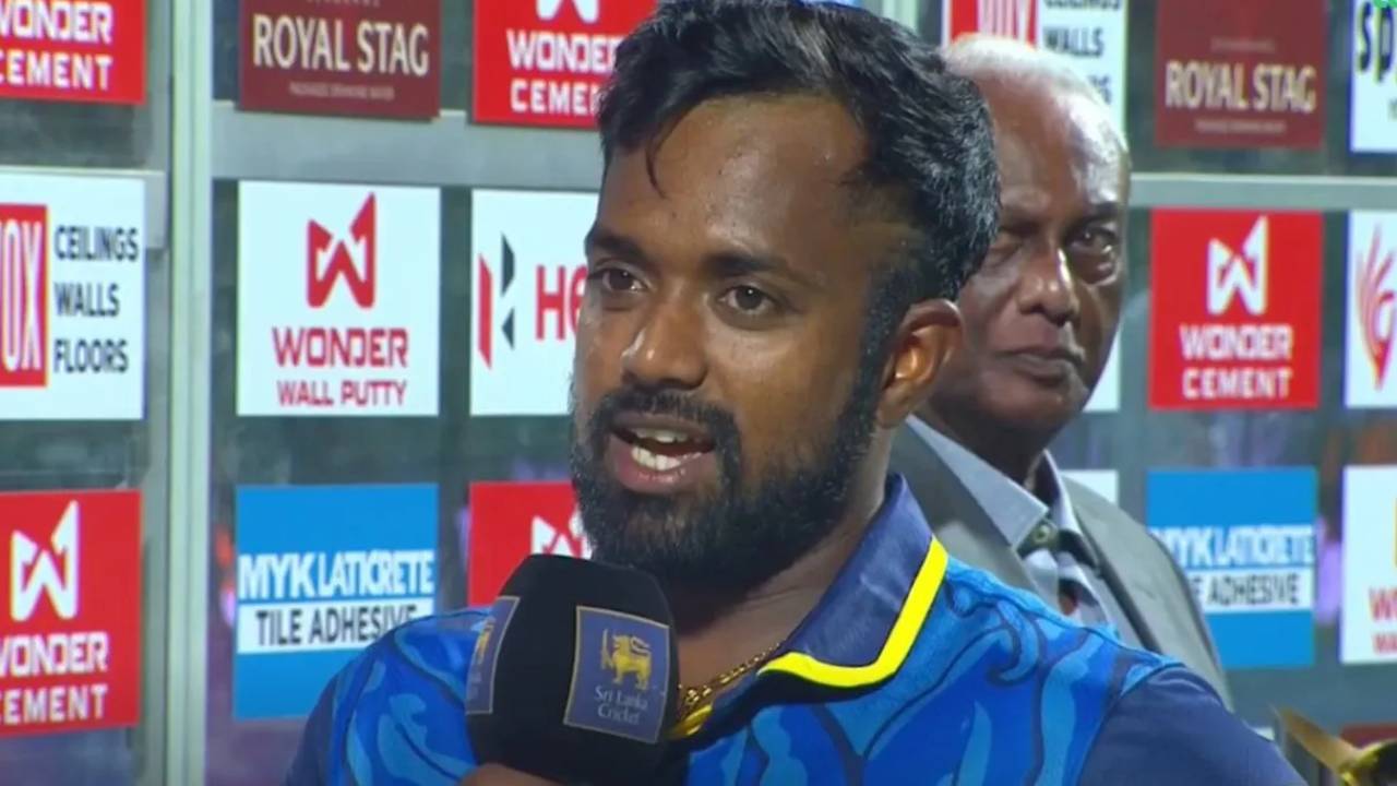 Charith Asalanka : అందుకే సూపర్ ఓవర్లో ఓడిపోయాం.. లేదంటేనా.. శ్రీలంక కెప్టెన్ చరిత్ అసలంక కామెంట్స్ Charith Asalanka : అందుకే సూపర్ ఓవర్లో ఓడిపోయాం.. లేదంటేనా.. శ్రీలంక కెప్టెన్ చరిత్ అసలంక కామెంట్స్