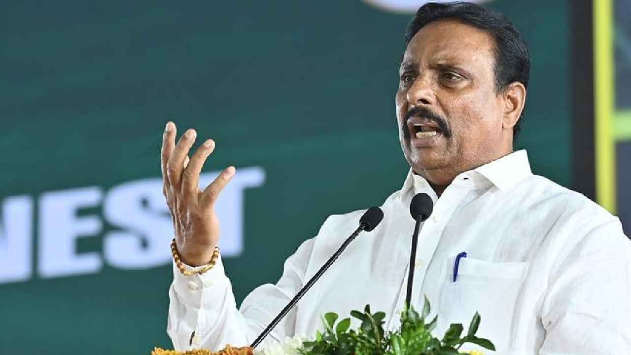 Danam Nagender: జూబ్లీహిల్స్ టికెట్ నాకివ్వండి..! దానం నాగేందర్ అదిరిపోయే స్కెచ్..! అక్కడ పోటీ చేస్తాననడానికి కారణమిదే..! Danam Nagender: జూబ్లీహిల్స్ టికెట్ నాకివ్వండి..! దానం నాగేందర్ అదిరిపోయే స్కెచ్..! అక్కడ పోటీ చేస్తాననడానికి కారణమిదే..!