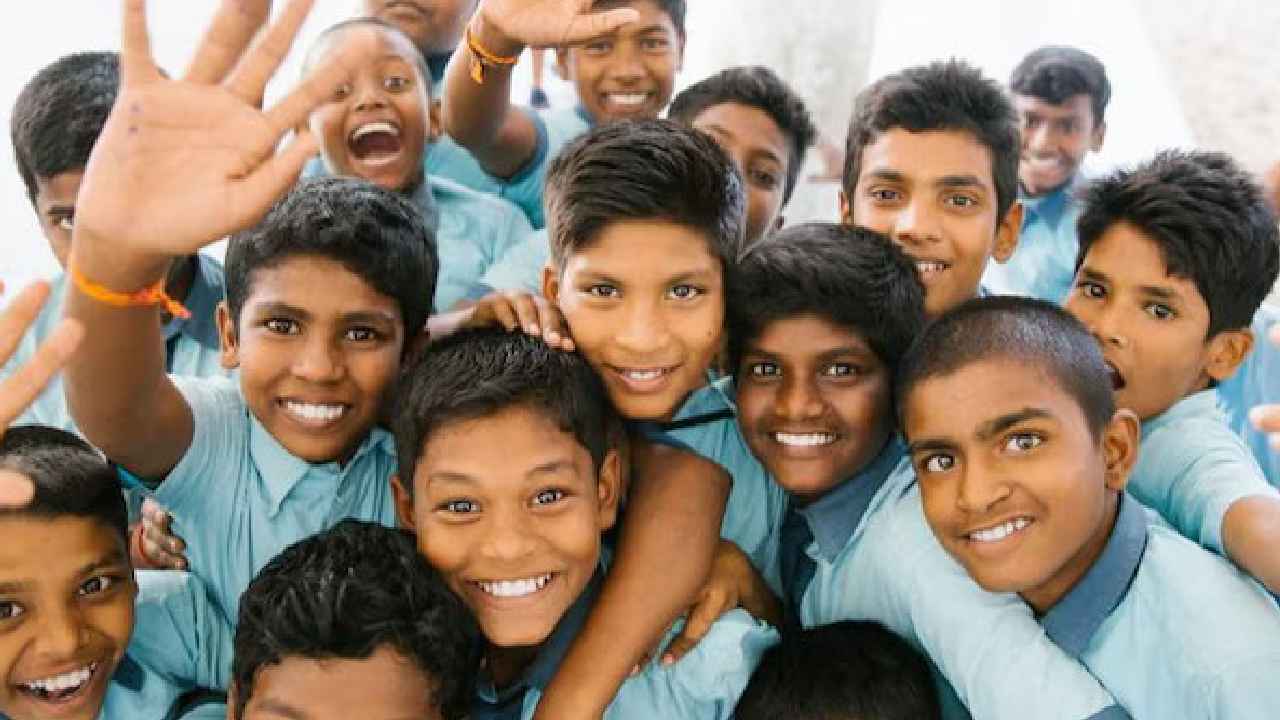 Dasara Holidays: విద్యార్థులకు పండగే.. దసరా సెలవులు ప్రకటించిన ప్రభుత్వం.. ఎప్పటి నుంచి అంటే.. Dasara Holidays: విద్యార్థులకు పండగే.. దసరా సెలవులు ప్రకటించిన ప్రభుత్వం.. ఎప్పటి నుంచి అంటే..