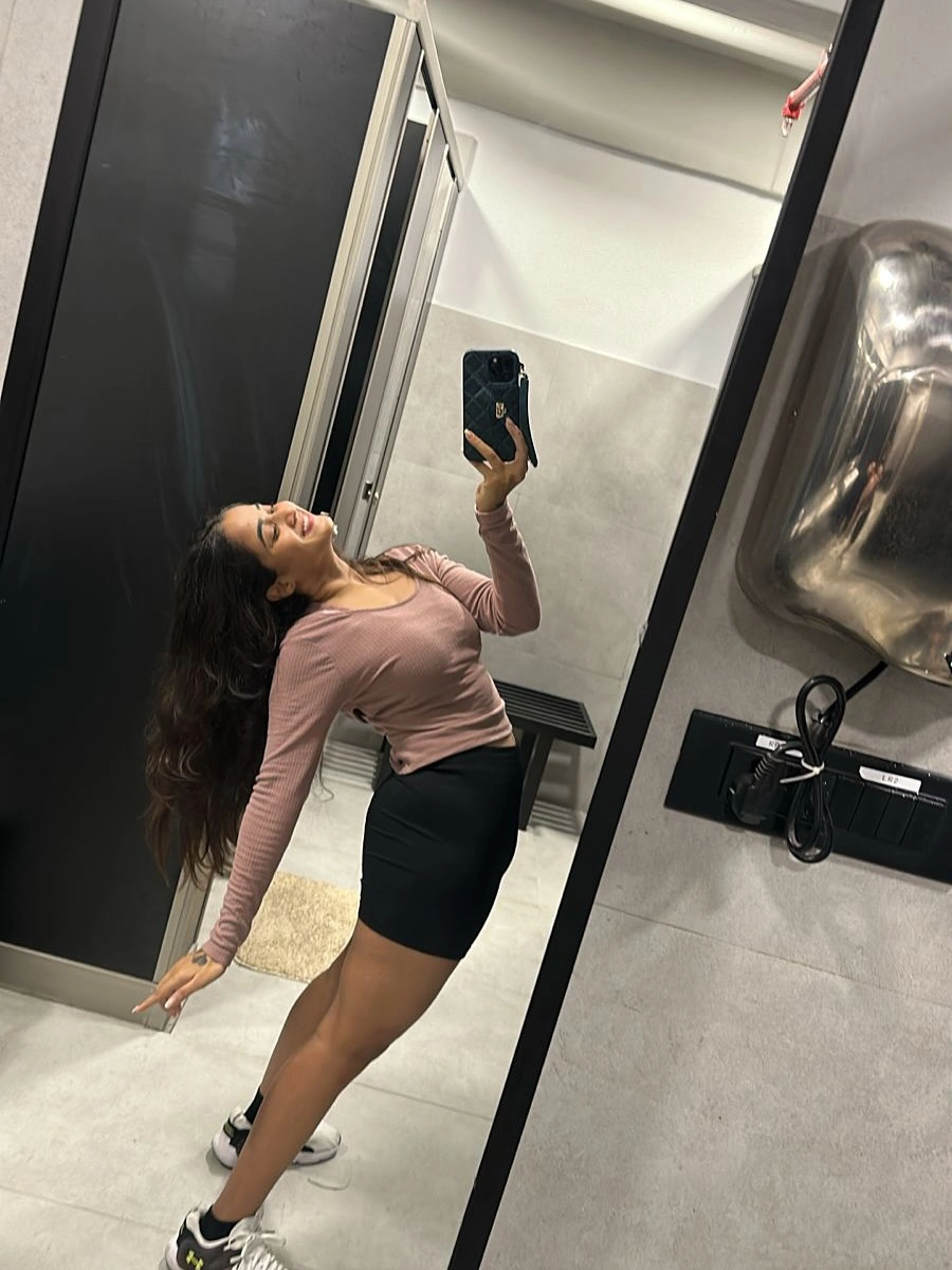 Deepthi Sunaina Cute Selfies