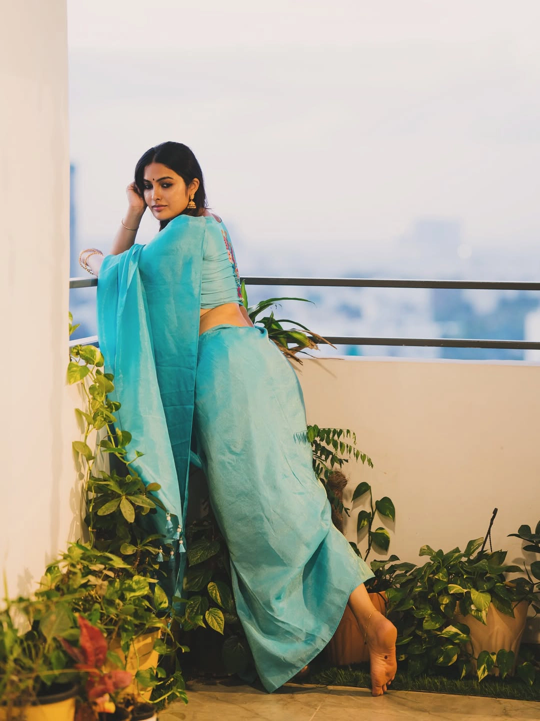 Divi Stunning Looks in Saree