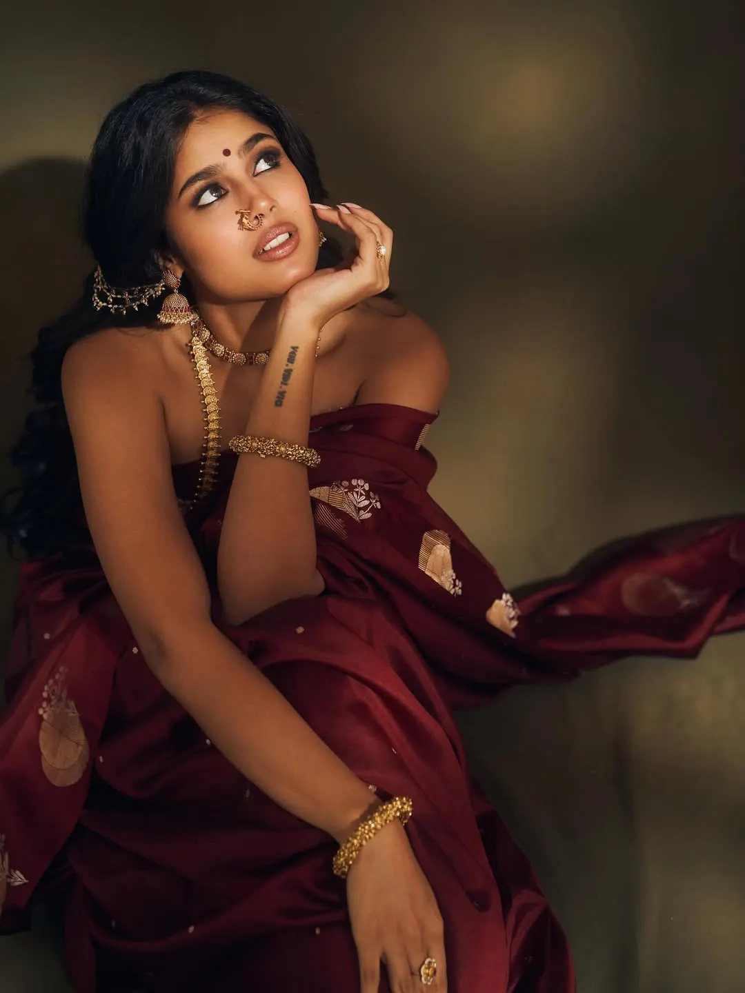 Faria Abdullah Shows her Beauty in Traditional Attire