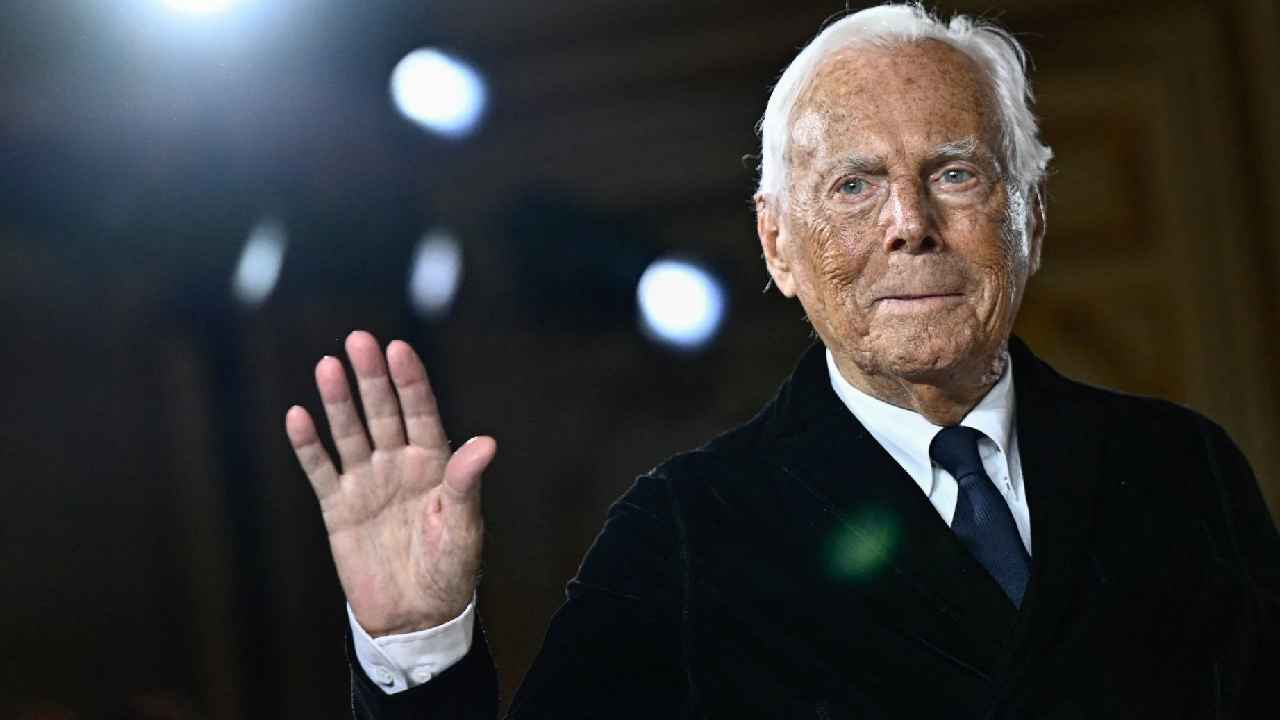 Giorgio Armani Passed Away: ప్రపంచ ప్రఖ్యాత ఫ్యాషన్ డిజైనర్ కన్నుమూత.. ఎవరీ అర్మానీ.. Giorgio Armani Passed Away: ప్రపంచ ప్రఖ్యాత ఫ్యాషన్ డిజైనర్ కన్నుమూత.. ఎవరీ అర్మానీ..