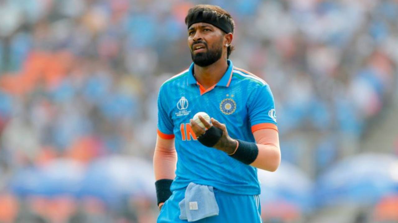 Hardik Pandya : ఆసియాకప్ 2025లో హార్దిక్ పాండ్యా చరిత్ర సృష్టించేనా? ఇంకో 6 వికెట్లు తీస్తే.. Hardik Pandya : ఆసియాకప్ 2025లో హార్దిక్ పాండ్యా చరిత్ర సృష్టించేనా? ఇంకో 6 వికెట్లు తీస్తే..