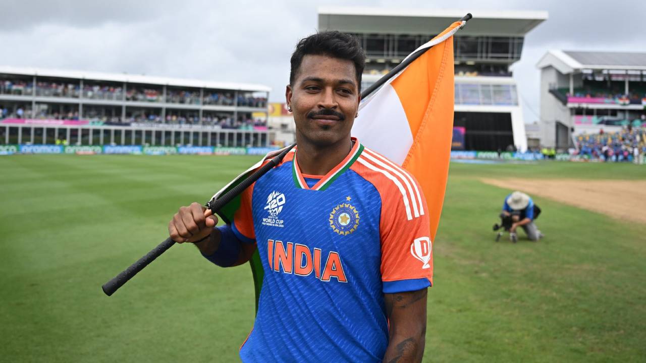Hardik Pandya : బంగ్లాదేశ్తో మ్యాచ్.. హార్దిక్ పాండ్యాను ఊరిస్తున్న భారీ రికార్డు.. Hardik Pandya : బంగ్లాదేశ్తో మ్యాచ్.. హార్దిక్ పాండ్యాను ఊరిస్తున్న భారీ రికార్డు..