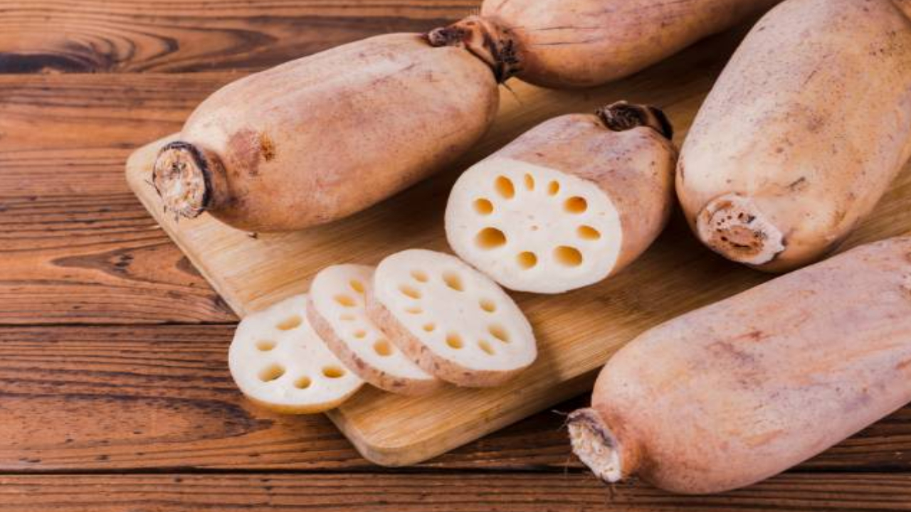 Lotus Roots: తామర వేర్లతో గుండె సమస్యలకు చెక్.. రోజు తినడం వల్ల ఎన్నో ప్రయోజనాలు Lotus Roots: తామర వేర్లతో గుండె సమస్యలకు చెక్.. రోజు తినడం వల్ల ఎన్నో ప్రయోజనాలు