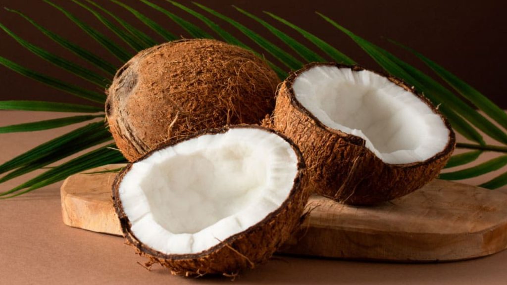 Health benefits of eating raw coconut in the morning