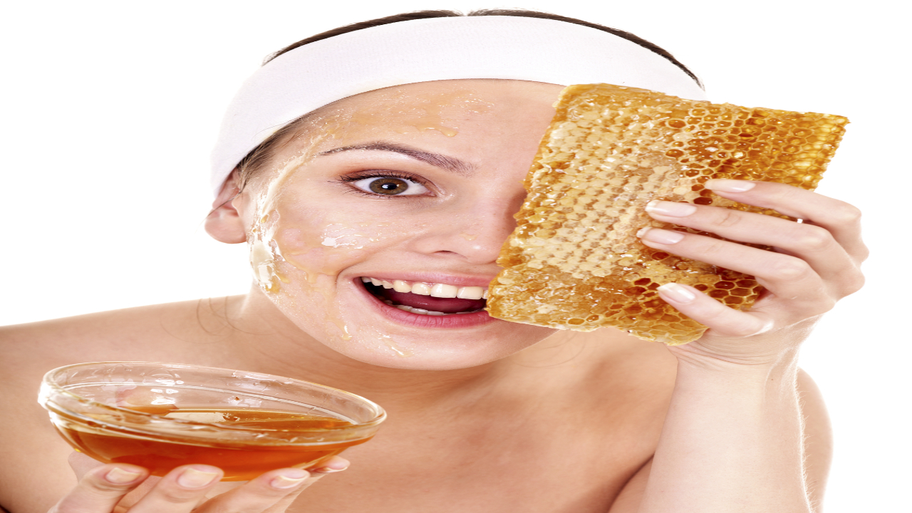 Honey Face Pack: తేనె ప్యాక్ తో రెట్టింపు అందం.. రుచికే కాదు ఆరోగ్యానికి కూడా మేలు Honey Face Pack: తేనె ప్యాక్ తో రెట్టింపు అందం.. రుచికే కాదు ఆరోగ్యానికి కూడా మేలు