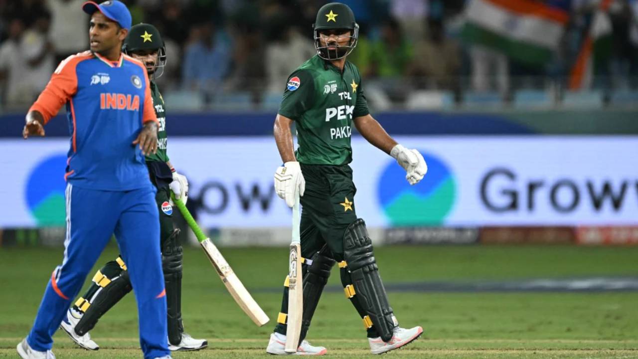 IND vs PAK : పాకిస్థాన్ కొత్త నాటకం.. ఆ అంపైర్ వల్లే ఓడాం..! ఐసీసీకి ఫిర్యాదు చేసిన పీసీబీ.. అసలు విషయం ఏమిటంటే..? IND vs PAK : పాకిస్థాన్ కొత్త నాటకం.. ఆ అంపైర్ వల్లే ఓడాం..! ఐసీసీకి ఫిర్యాదు చేసిన పీసీబీ.. అసలు విషయం ఏమిటంటే..?