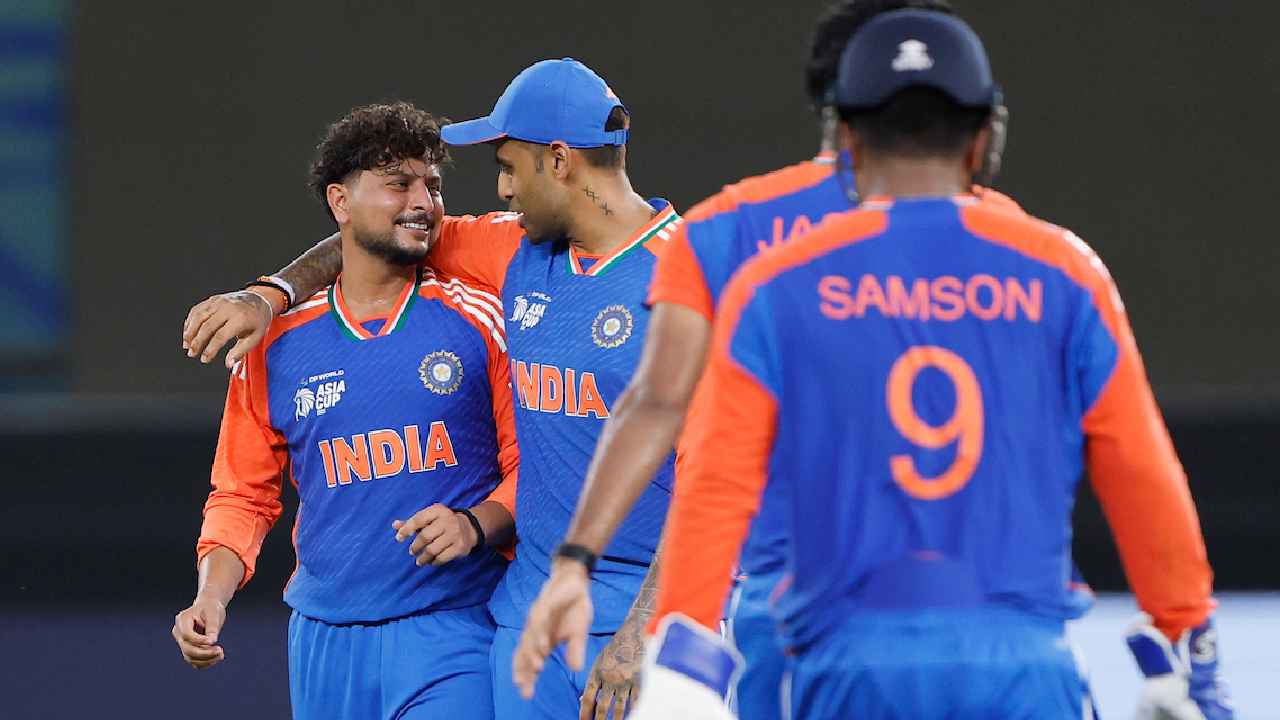 Asia Cup 2025: నిప్పులు చెరిగిన భారత బౌలర్లు.. పాకిస్తాన్ స్కోర్ ఎంతంటే.. Asia Cup 2025: నిప్పులు చెరిగిన భారత బౌలర్లు.. పాకిస్తాన్ స్కోర్ ఎంతంటే..