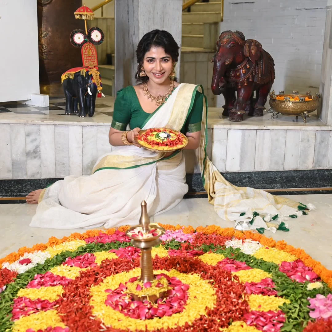 Iswarya Menon Stunning Looks on Onam Festival