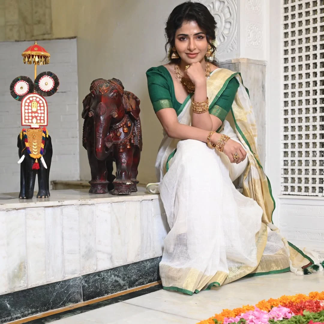 Iswarya Menon Stunning Looks on Onam Festival