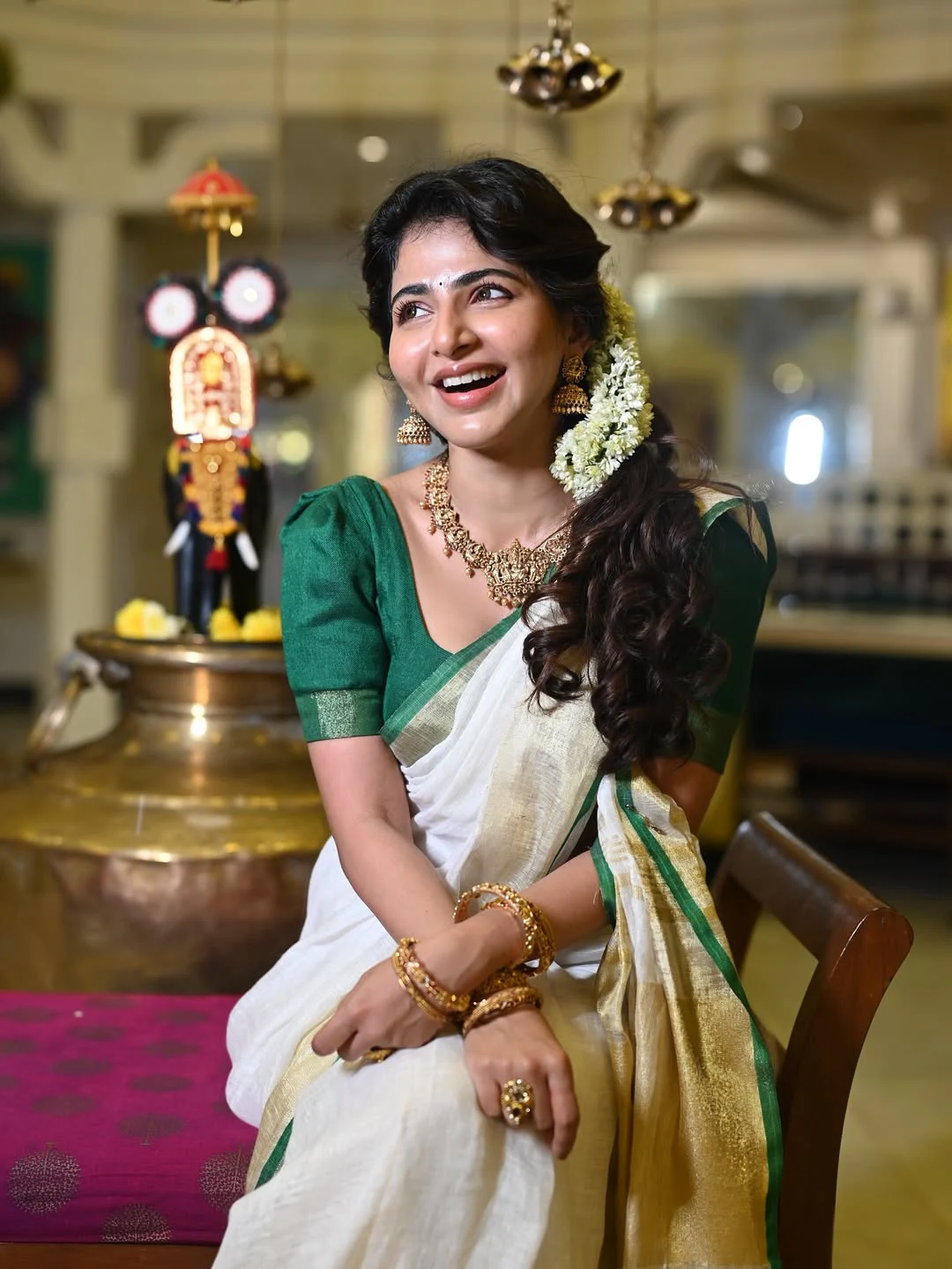 Iswarya Menon Stunning Looks on Onam Festival