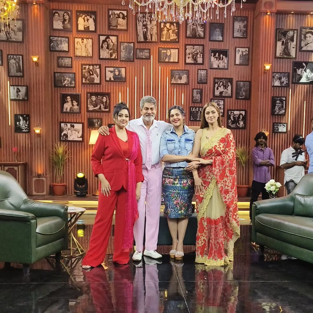Jagapathi Babu Photo with Meena Maheswari Simran goes Viral 