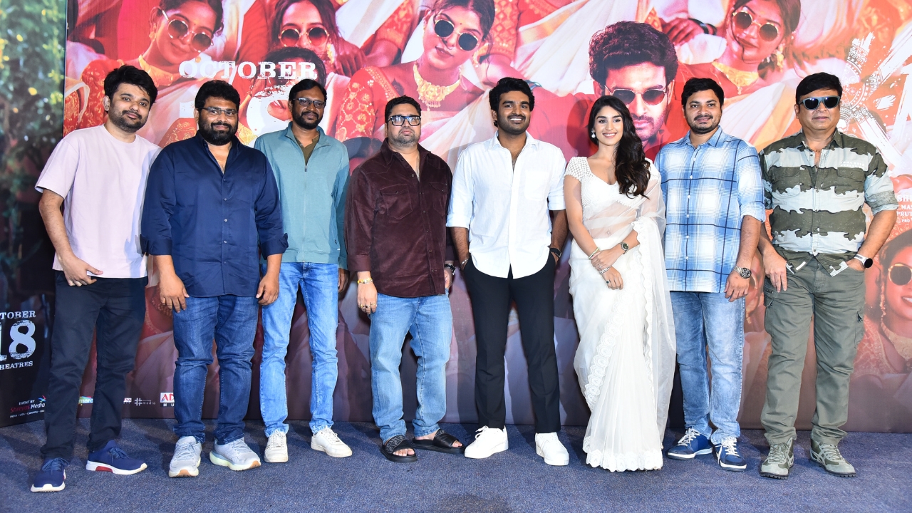 ‘K ర్యాంప్’ మూవీ ప్రెస్ మీట్‌లో సందడి చేసిన అబ్బవరం టీమ్.. ఈ ఫోటోలు చూశారా?