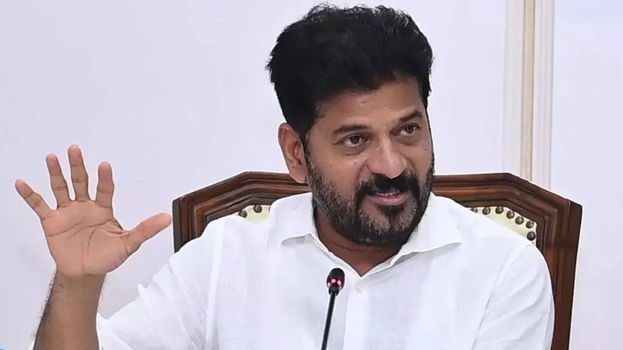 Local Body Election : స్థానిక సమరం.. రెండు రోజుల్లో షెడ్యూల్..? దసరా తర్వాత ఎప్పుడైనా నోటిఫికేషన్.. Local Body Election : స్థానిక సమరం.. రెండు రోజుల్లో షెడ్యూల్..? దసరా తర్వాత ఎప్పుడైనా నోటిఫికేషన్..