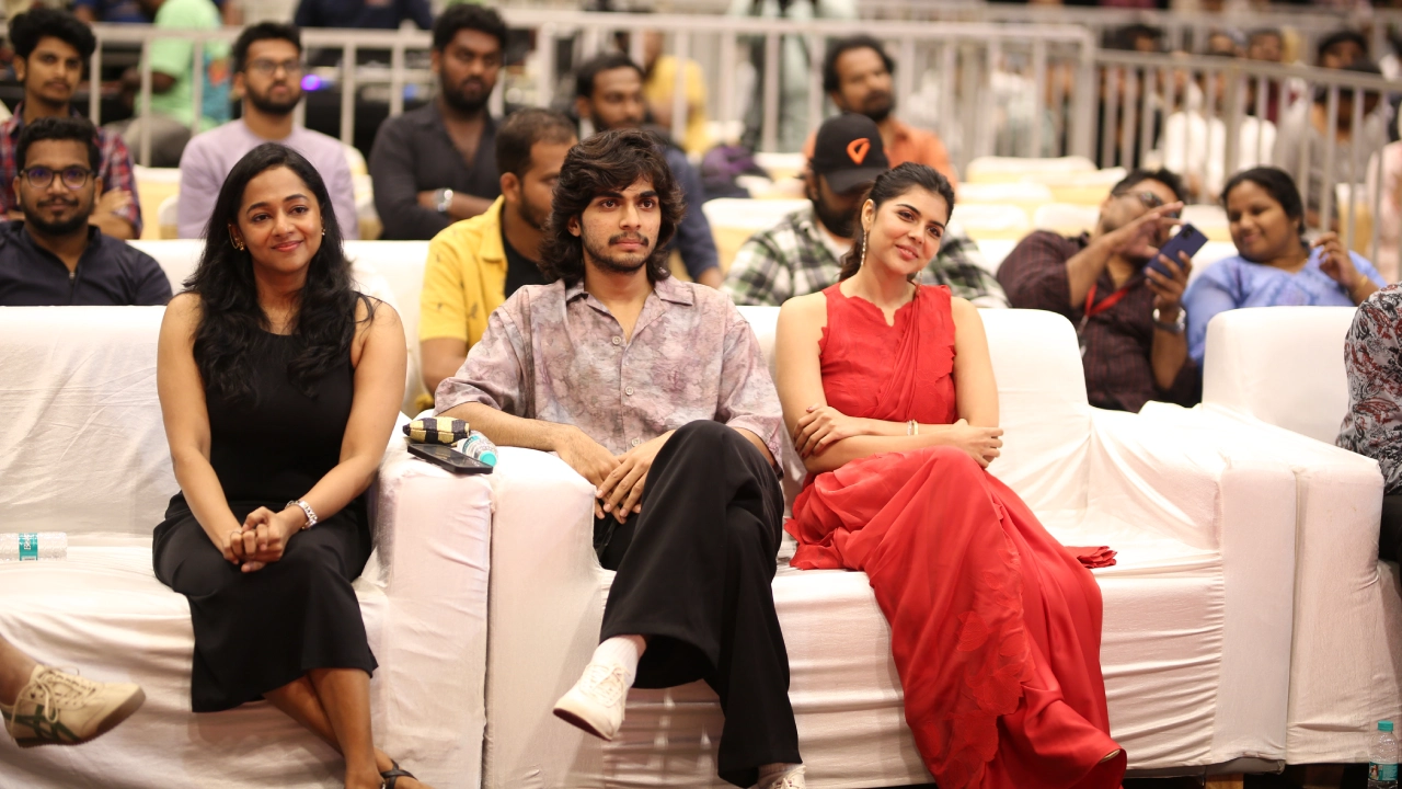 Dulquer Salmaan Kalyani Priyadarshan Lokah Chapter 1 Chandra Success Meet