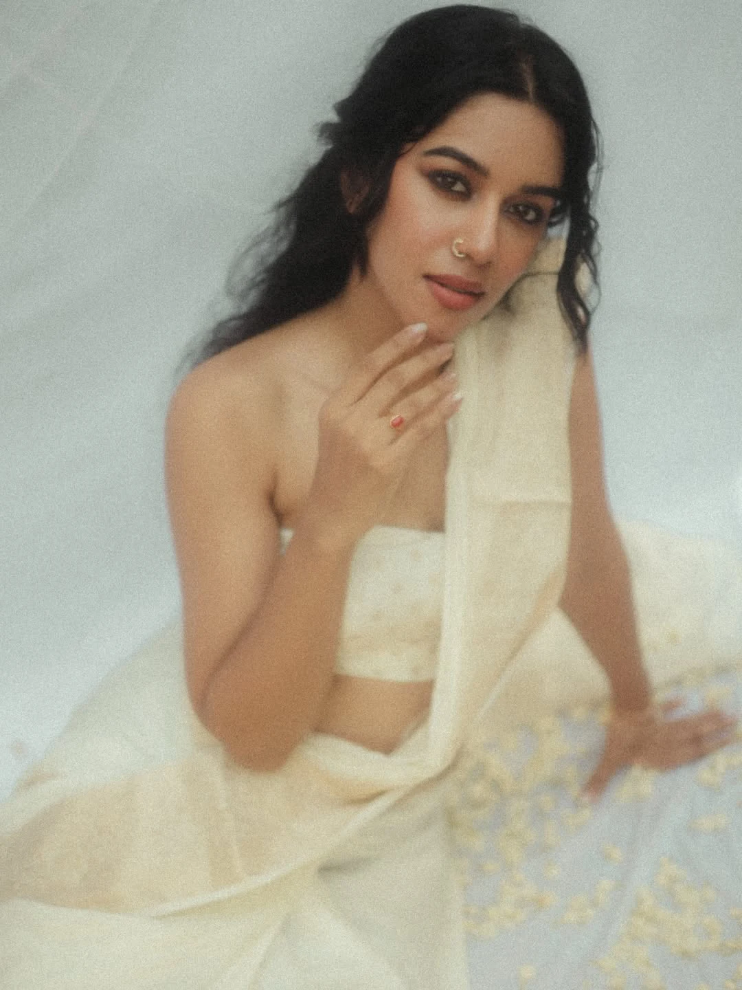 Mirnalini Ravi Sizzling Photos on Onam Festival