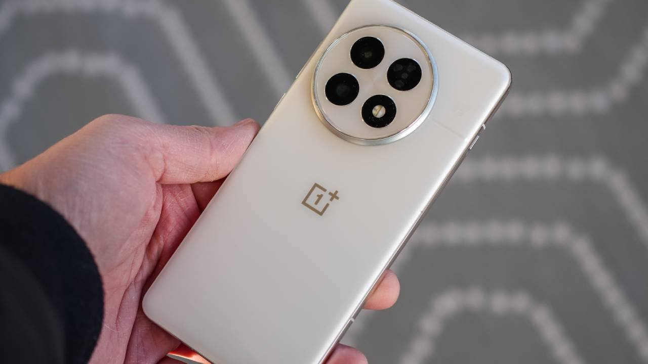 OnePlus 13s