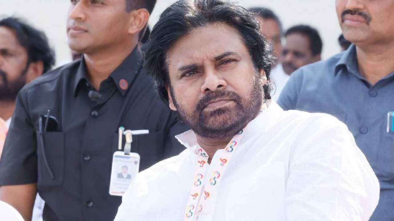 Pawan Kalyan: పొలిటికల్ స్కూల్గా జనసేన..! పవన్ కల్యాణ్ ప్లానేంటి? పాలిటిక్స్లో సరికొత్త ట్రెండ్ సెట్ చేయబోతున్నారా? Pawan Kalyan: పొలిటికల్ స్కూల్గా జనసేన..! పవన్ కల్యాణ్ ప్లానేంటి? పాలిటిక్స్లో సరికొత్త ట్రెండ్ సెట్ చేయబోతున్నారా?