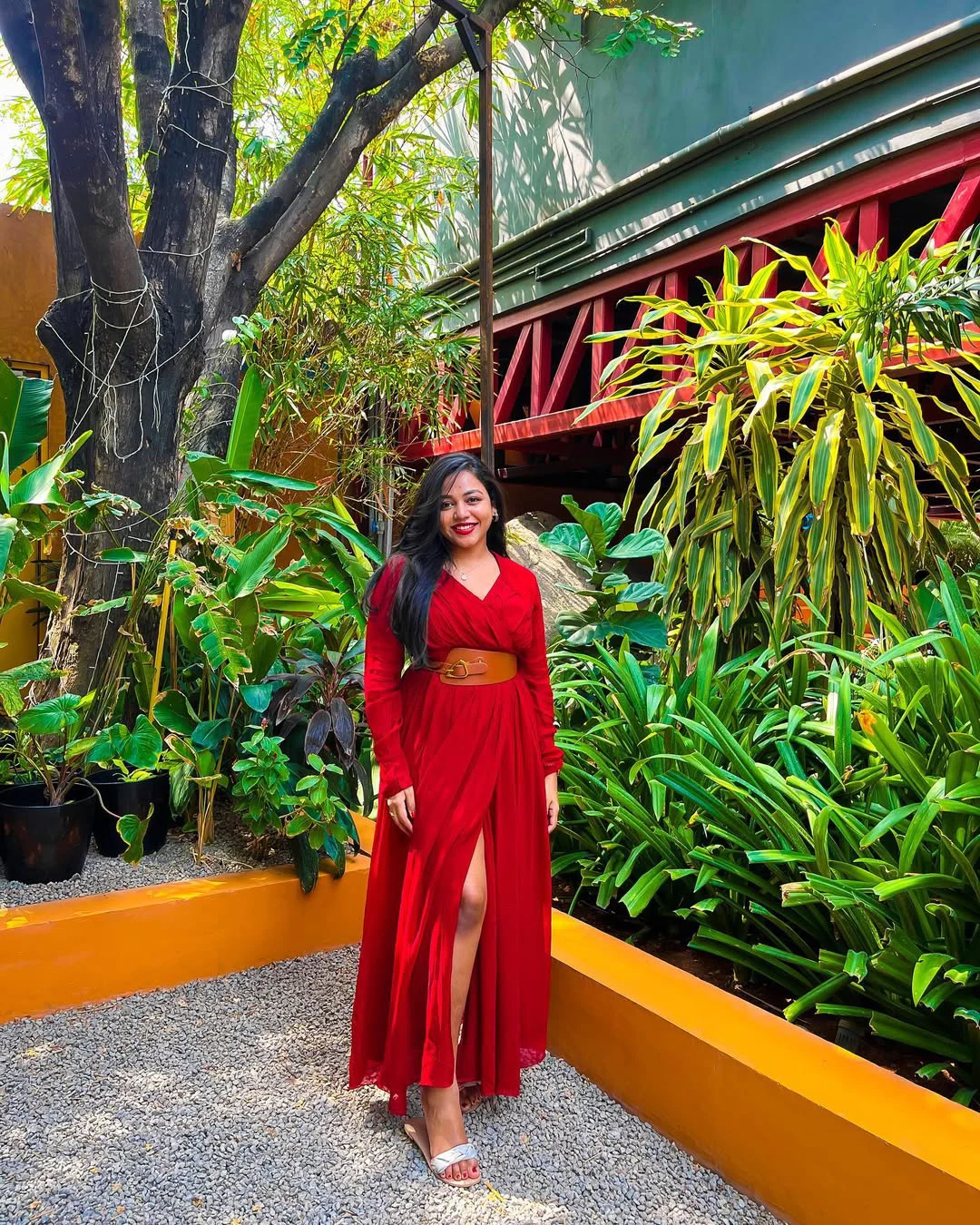 Bigg Boss 9 Telugu Contestant Priya shetty
