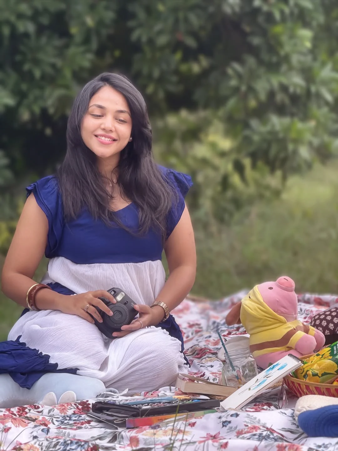Bigg Boss 9 Telugu Contestant Priya shetty