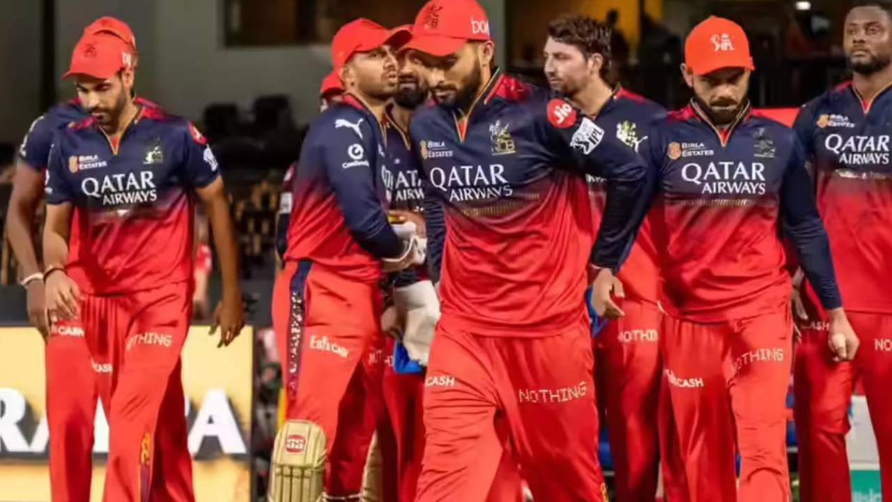 RCB ఫర్ సేల్.. అమ్మేయడం డిసైడైపోయింది.. వెలుగులోకి సంచలనం.. ప్రకటించింది ఎవరో కాదు.. RCB ఫర్ సేల్.. అమ్మేయడం డిసైడైపోయింది.. వెలుగులోకి సంచలనం.. ప్రకటించింది ఎవరో కాదు..