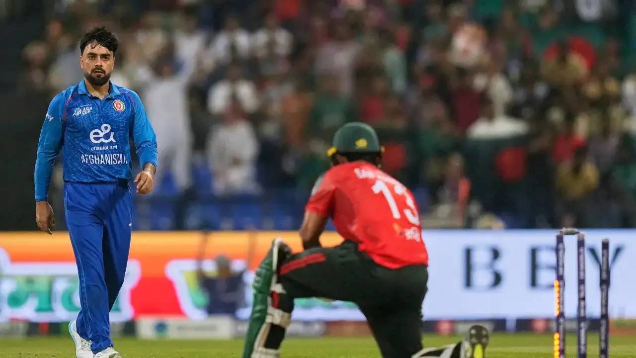 Rashid Khan : చరిత్ర సృష్టించిన రషీద్ ఖాన్.. భువనేశ్వర్ కుమార్ ప్రపంచ రికార్డు బద్దలు.. Rashid Khan : చరిత్ర సృష్టించిన రషీద్ ఖాన్.. భువనేశ్వర్ కుమార్ ప్రపంచ రికార్డు బద్దలు..