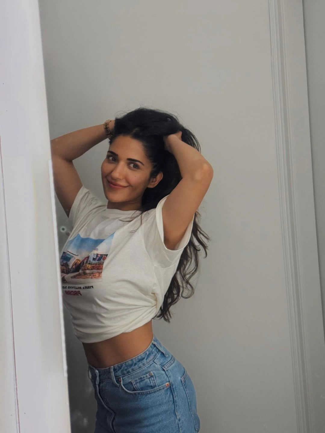 Ruhani Sharma Shows her Beauty