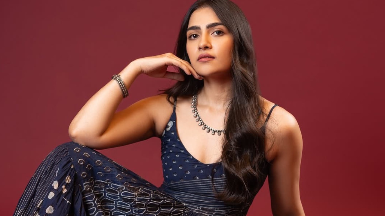 Rukmini Vasanth : ఒక్క సినిమాతో స్టార్ డమ్.. ఇప్పుడు ఎన్టీఆర్ పక్కన.. చేతి నిండా సినిమాలు.. Rukmini Vasanth : ఒక్క సినిమాతో స్టార్ డమ్.. ఇప్పుడు ఎన్టీఆర్ పక్కన.. చేతి నిండా సినిమాలు..