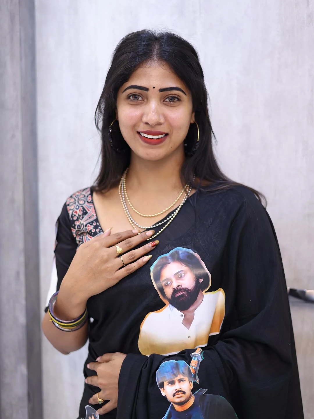 Sahar krishnan Wears Special Pawan Kalyan Photos Saree