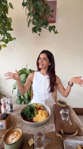 Samantha Enjoying Vacation in Dubai