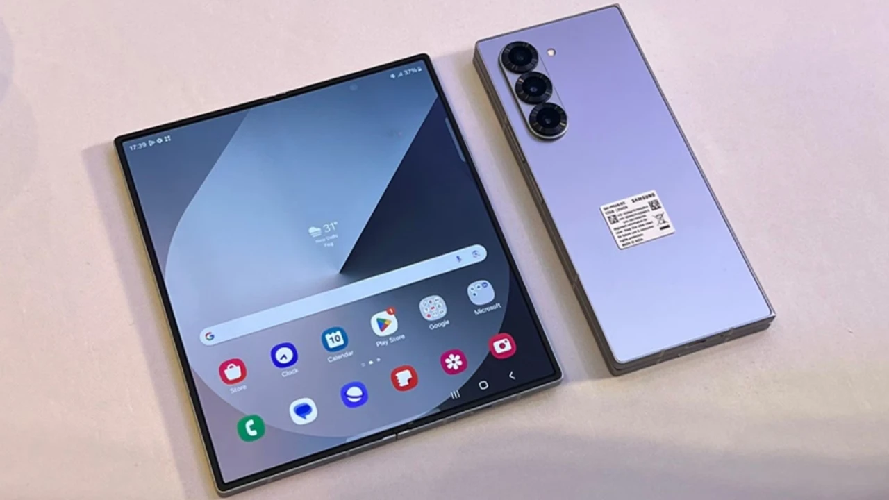 Samsung Galaxy Z Fold 6
