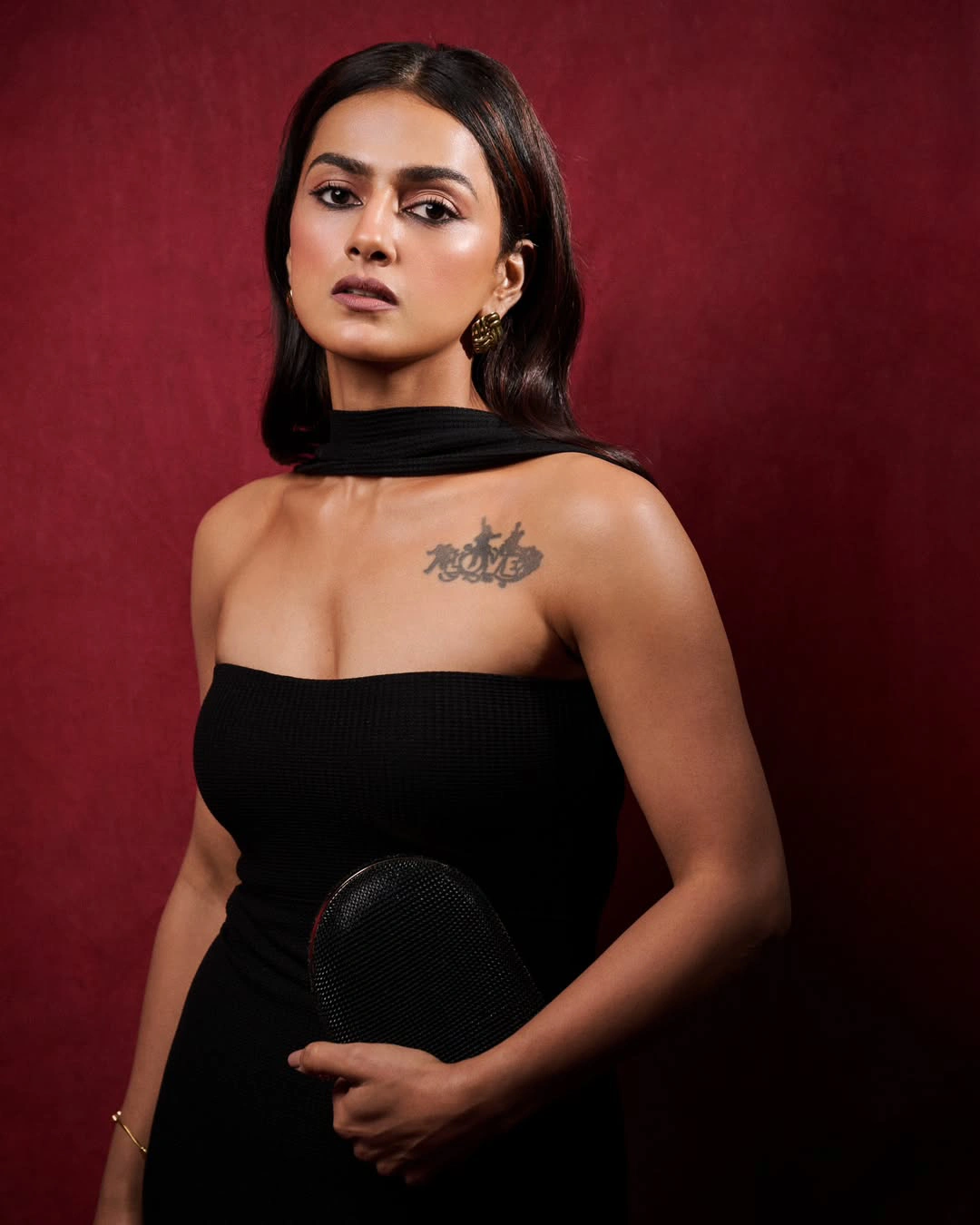 Shraddha Srinath Shows her Beauty with Tattoo