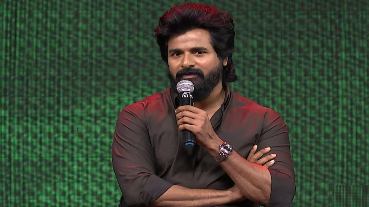 Sivakarthikeyan: ఈ రేట్లతో రూ.1000 కోట్లు కొట్టడం కష్టమే.. శివ కార్తికేయన్ కామెంట్స్ వైరల్ Sivakarthikeyan: ఈ రేట్లతో రూ.1000 కోట్లు కొట్టడం కష్టమే.. శివ కార్తికేయన్ కామెంట్స్ వైరల్