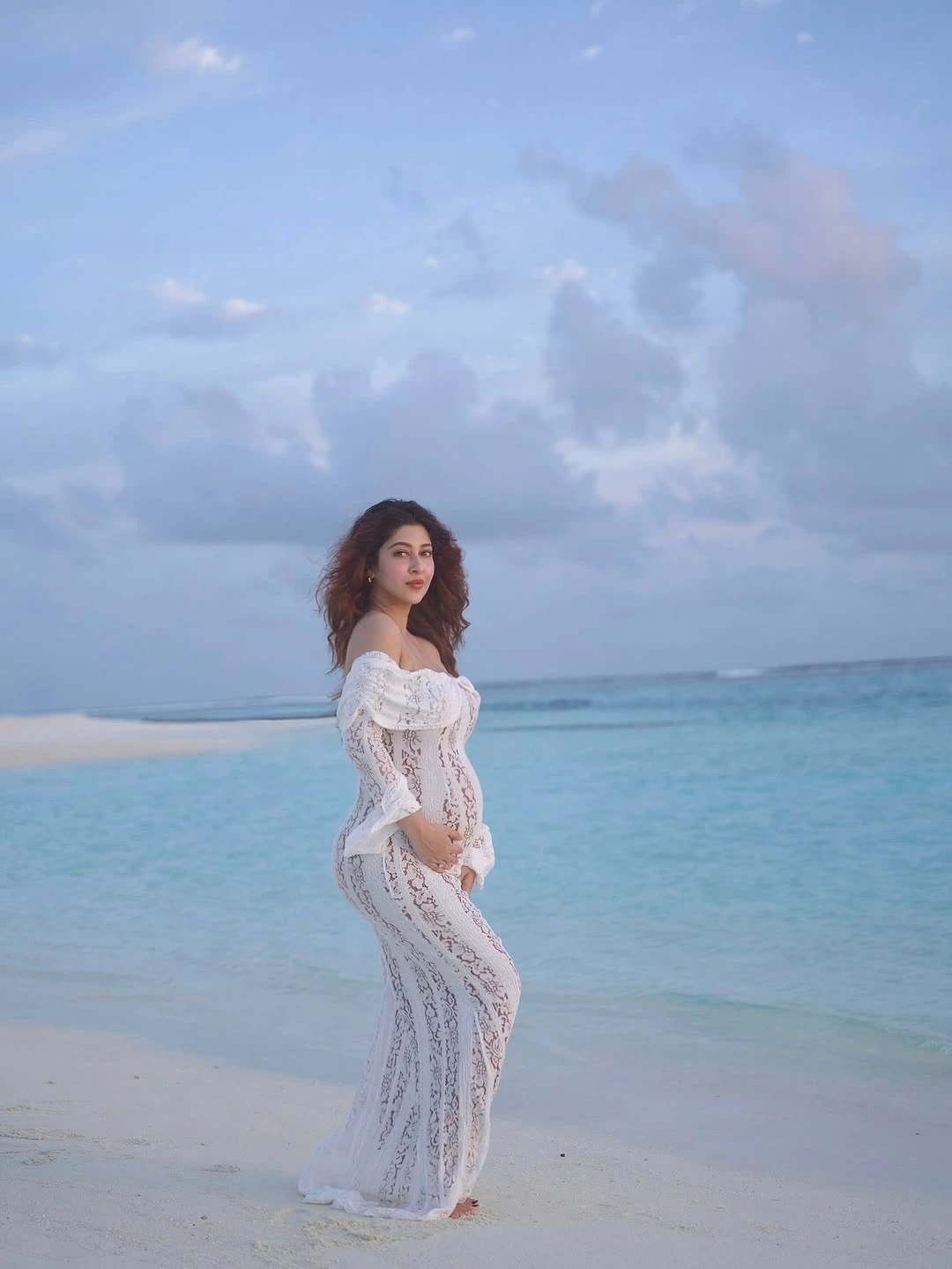 Sonarika Bhadoria Baby Bump Photos